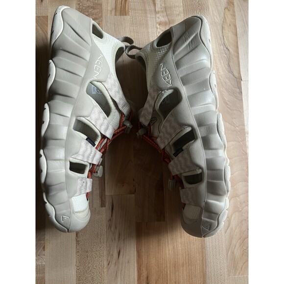 KEEN Women's 9.5 Hyperport H2 Closed-Toe Sandals in Birch/Plaza Taupe EUC - Picture 5 of 9